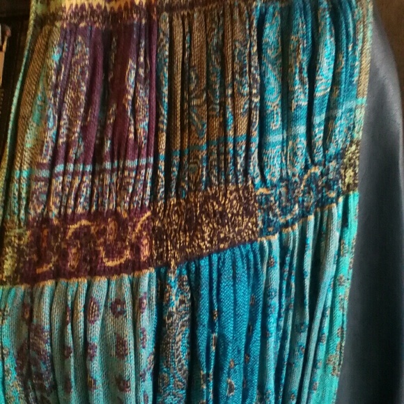 Gorgeous teal scarf fringed - Picture 4 of 4